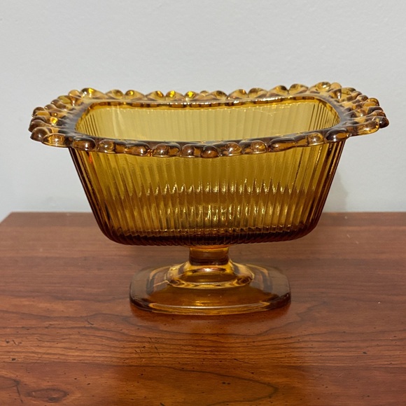 Vintage Amber Glass Pedestal Bowl Scalloped Edge - Picture 5 of 7